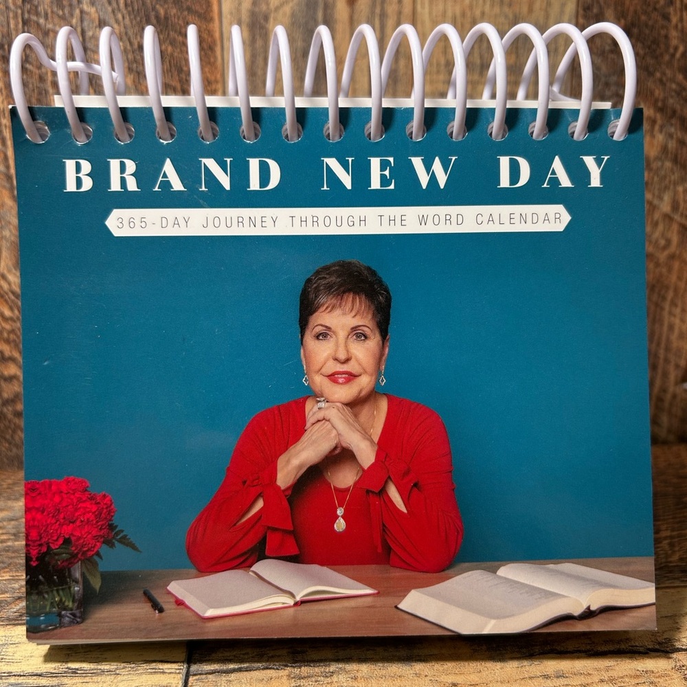 Brand New Day 365-Day Calendar B25